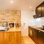 מלון La Casa Elisa Family Town House
