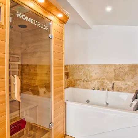 La Casa Elisa Family Town House Guest house Caen