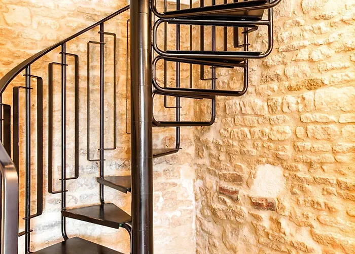 La Casa Elisa Family Town House Hotel