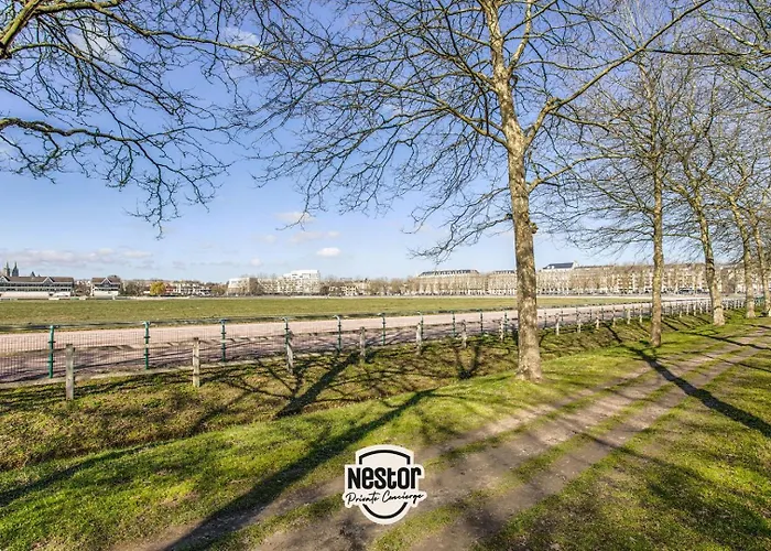 La Casa Elisa Family Town House Caen