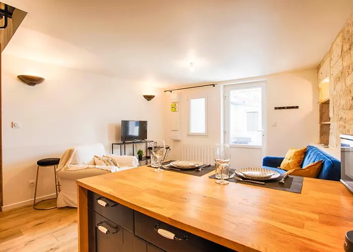 La Casa Elisa Family Town House *